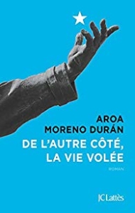 de l'autre côté, la vie volée Aroa Moreno une souris et des livres